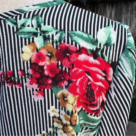 MILEY & MOLLY Women’s Size Medium Blouse Shirt Top Striped Floral Lace Up Cinch - Picture 6 of 9